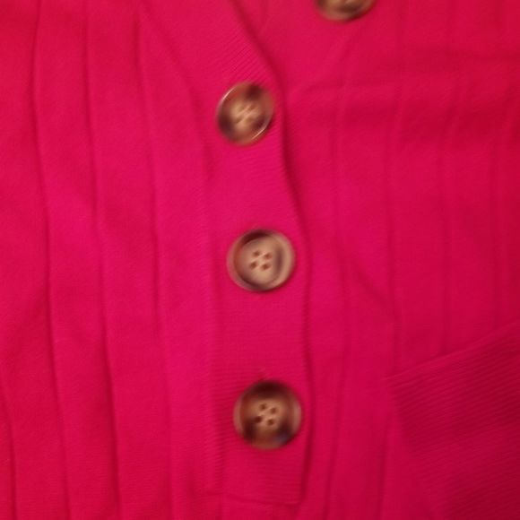 McVanedy Women's Long Sleeve V-Neck Button Front Red Knit Sweater New W/Tags Sm. - Picture 12 of 14
